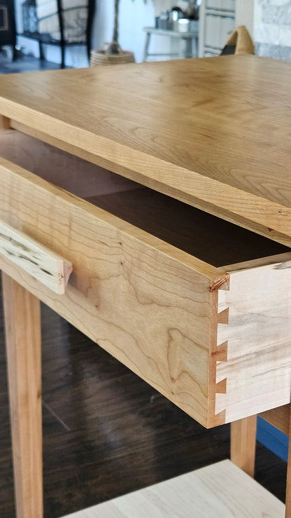 Shaker Style End Table