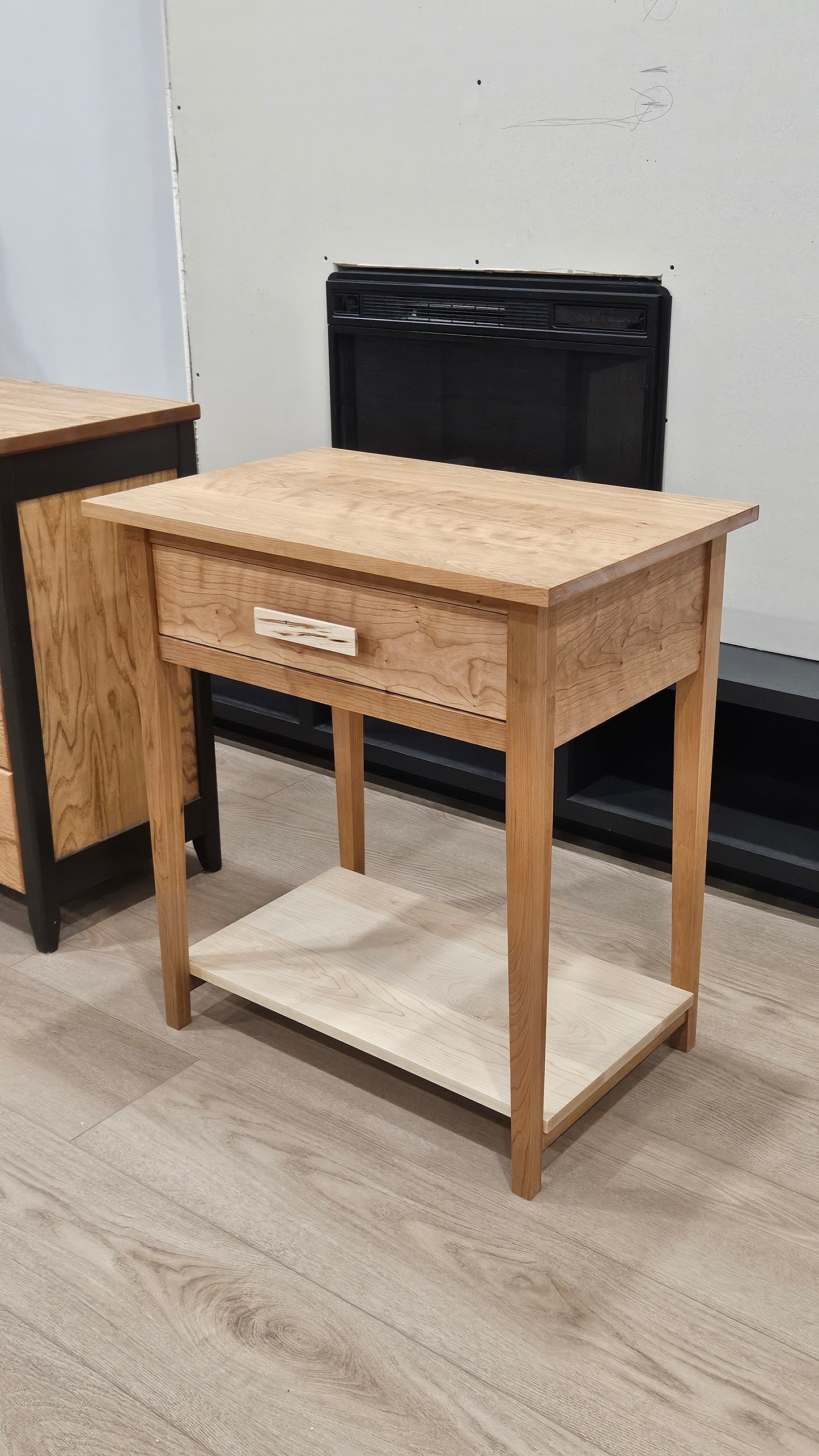 Shaker Style End Table
